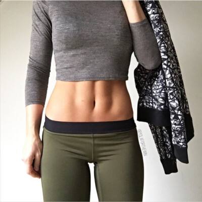 奶精加淀粉做成“进口奶粉”，何以畅销电商平台 | 新京报快评